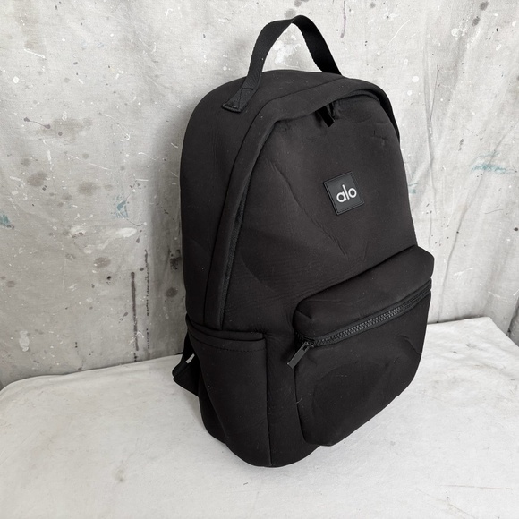 Alo Yoga Stow Backpack main image 8